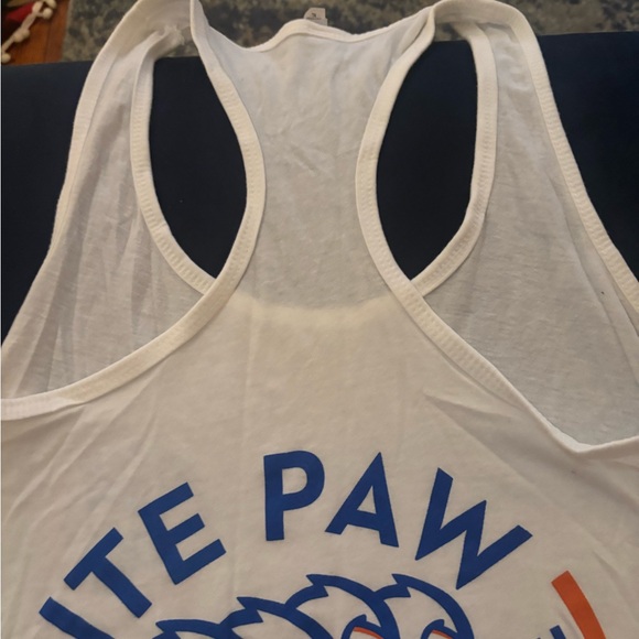 Pete Alonso graphic tank. White paw graphic. XL snug fit - Picture 4 of 7